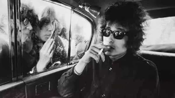 Bob Dylan为何成为诺贝尔文学奖获奖者?(8月3日本尊将出现在香港)