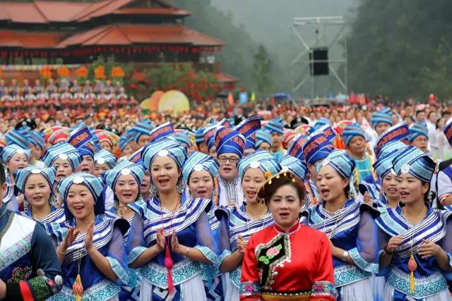 多图~环江毛南山乡同庆壮族三月三"花"样十足 快快围观!