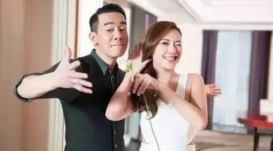 陈小春:结婚六年,我每天起床都要看见我老婆儿子, 不然我会不开心的!