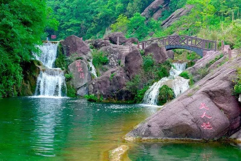 京山绿林山景区