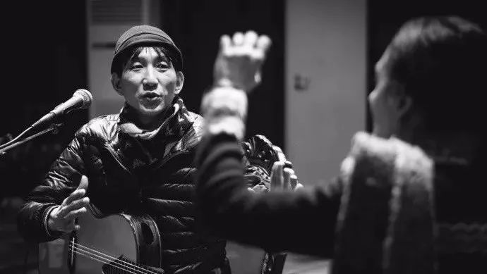 《牙齿与爱情》- 万晓利(小宋佳版)丨吉他谱