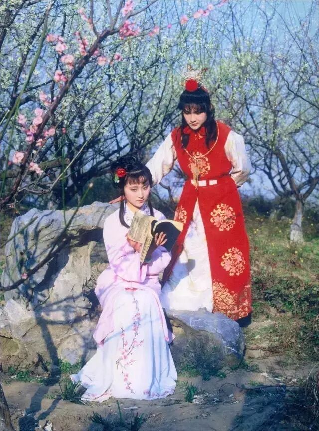 87版电视剧《红楼梦》因她而美