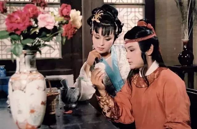 87版电视剧《红楼梦》因她而美