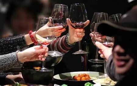 高中生举报违规补课，不惧老师恐吓：即使无书可读，我也不会停手！-激流网