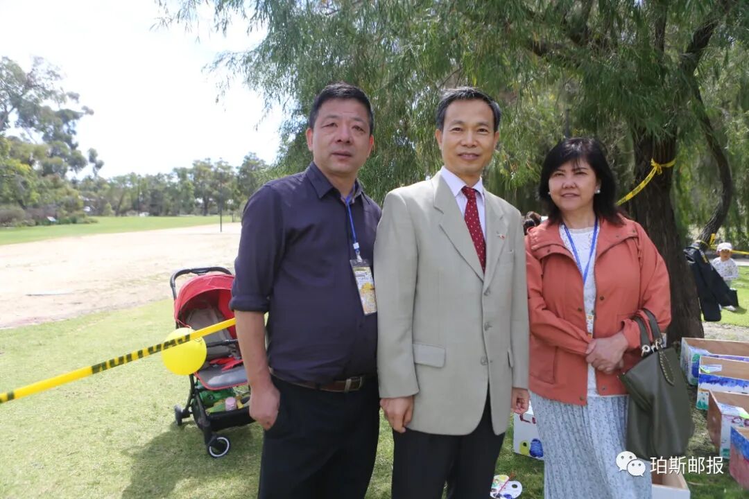 春光明媚时，国王公园处与蜜蜂的一场甜蜜约会，2022澳大利亚第二届可瑞比杯少儿故事画大赛（组图） - 116