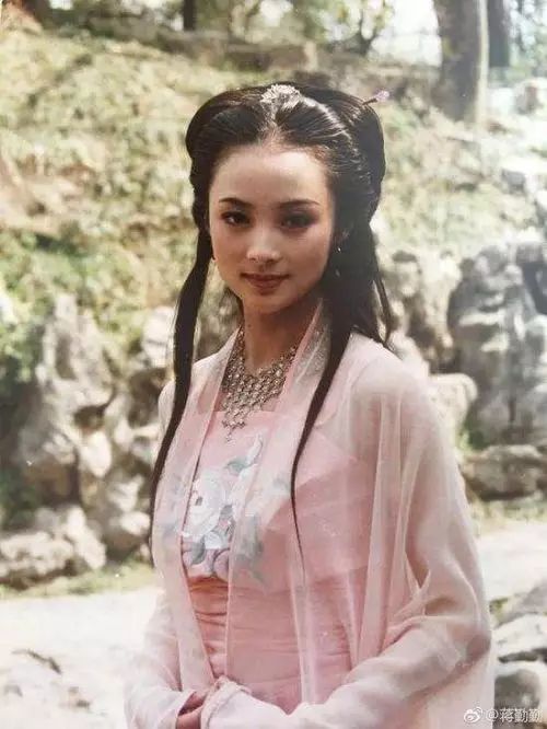 女星挑战四大美人 蒋勤勤李彩桦陈红林芳兵这四个演出人们期待的样子!