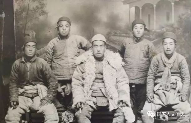 十四年抗战开端:九一八事变后,红胡子掀动起东北义勇军的初基