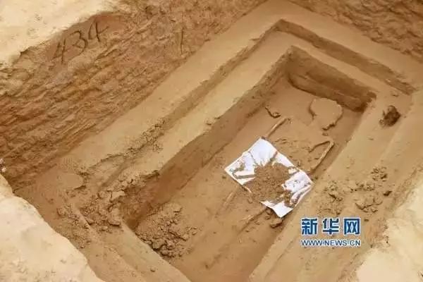 博物 | 中国高校“古墓派”：西安的大学没两座古墓都不好意思见人 - 23
