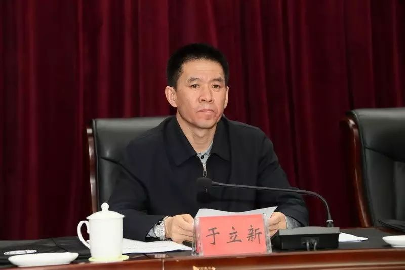 乌兰察布市委书记杜学军接见全市公安系统受表彰英雄模范代表