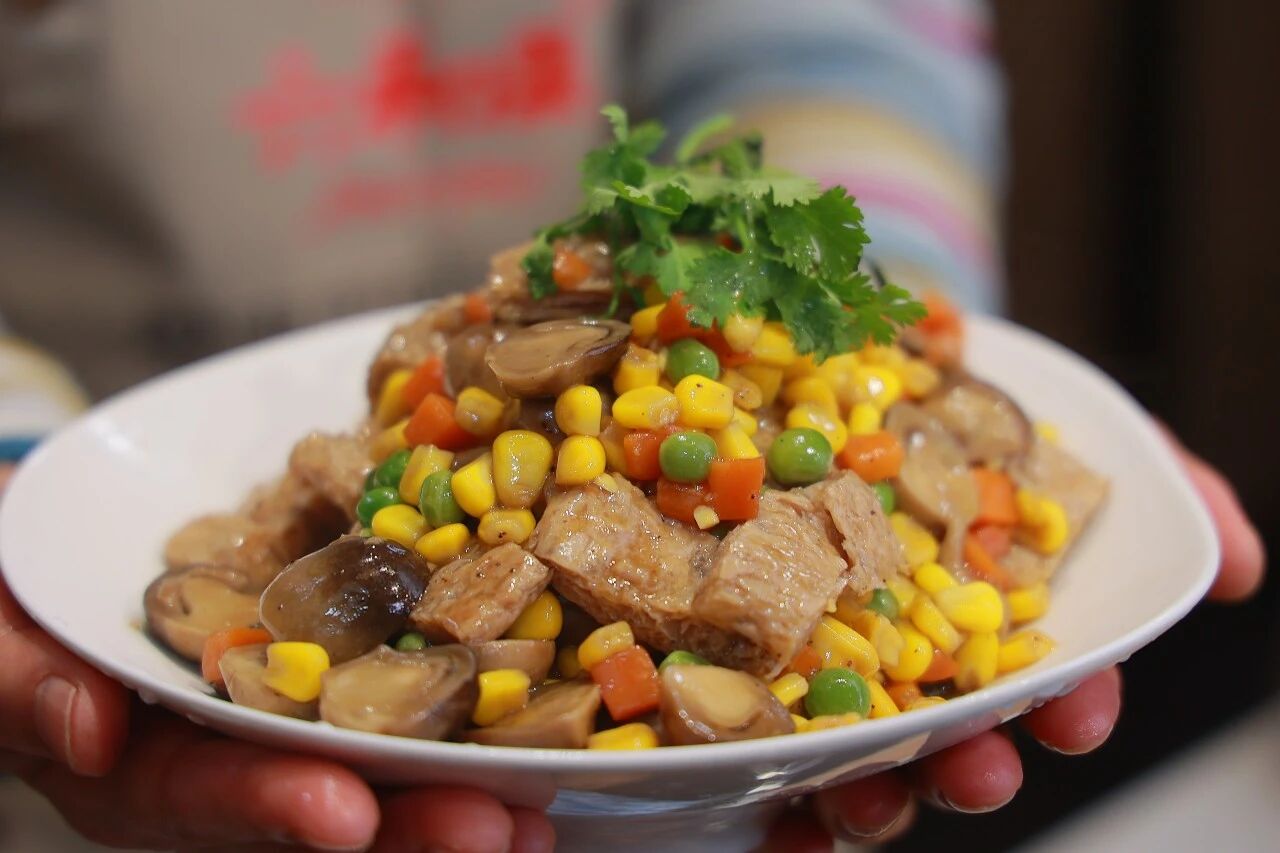做一道彩虹菜，给你点color see see。
