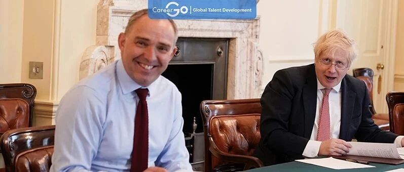 英国职场打拼十年，每段经历都值得学弟学妹深思，华为/电信/公益/政府多行业职业路径...