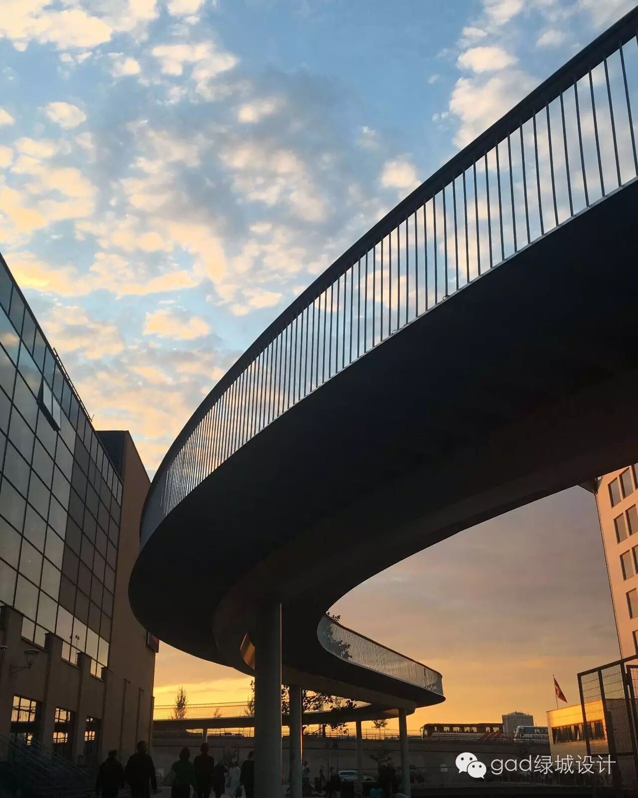 16 哥本哈根自行车骑行道.JPG