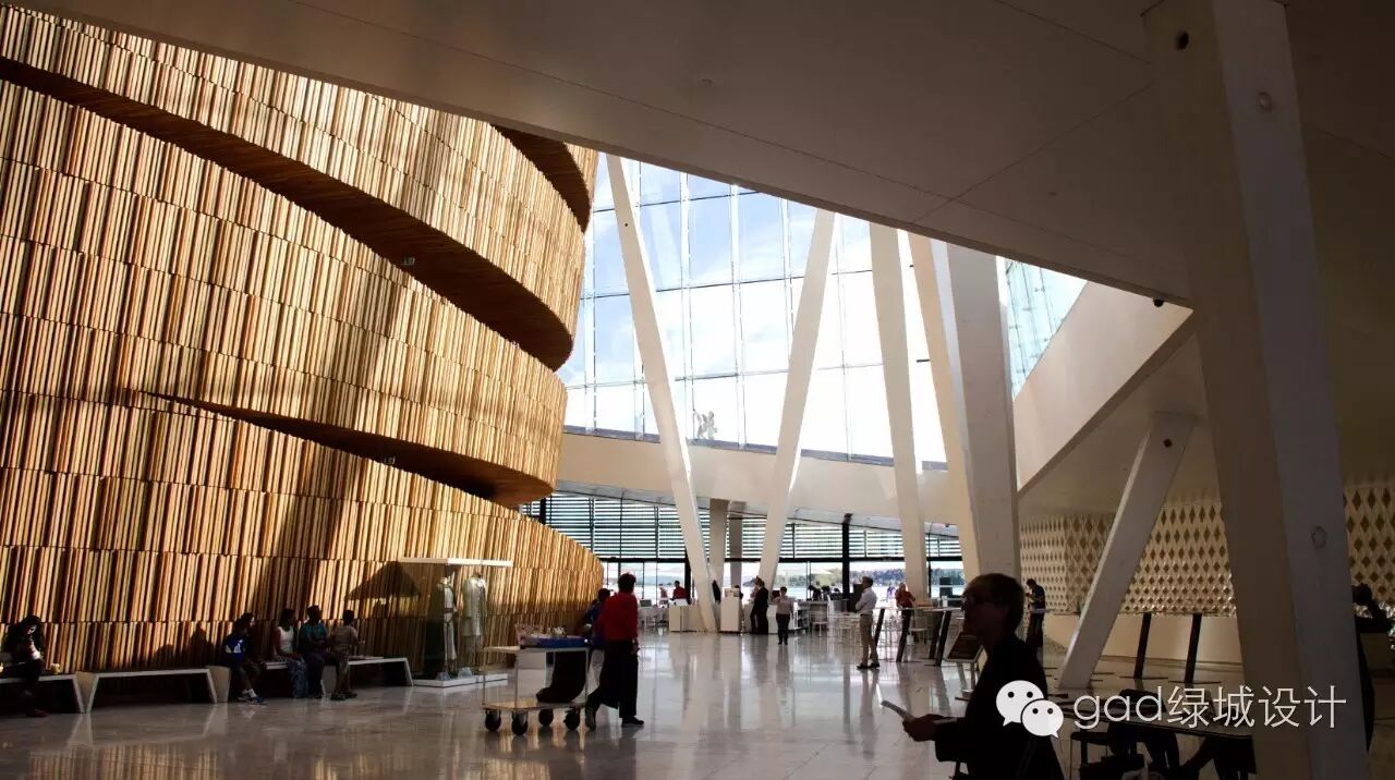 02 奥斯陆歌剧院（内）_调整大小.jpg