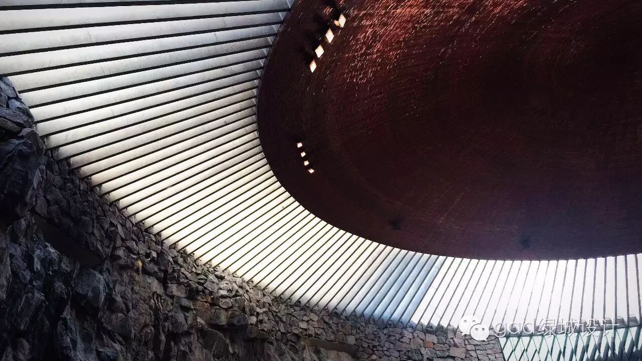 03 岩石教堂_调整大小.JPG