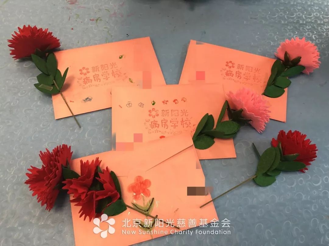 5月,感恩美丽的妈妈和美丽的白衣天使