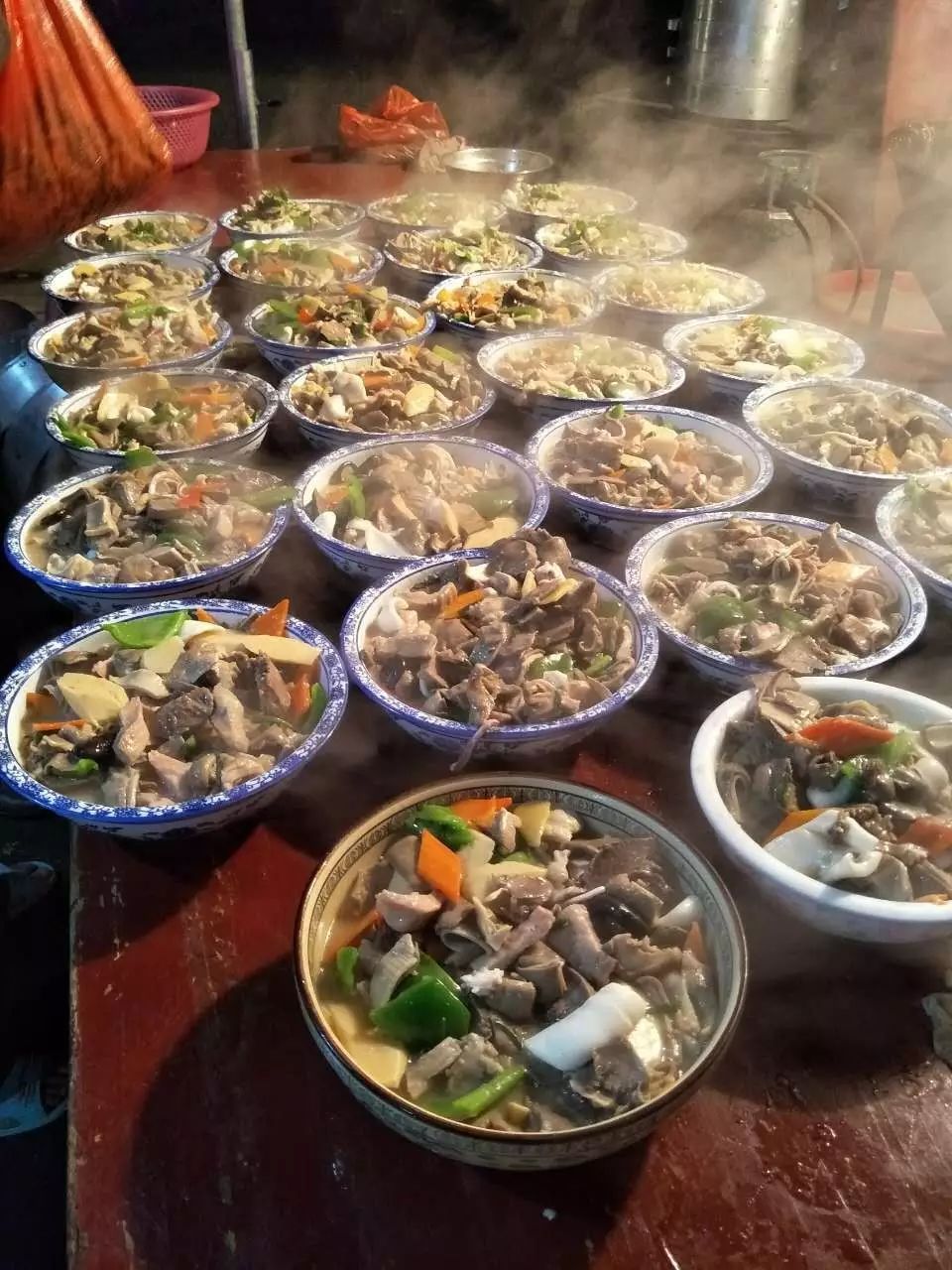 莆田农村酒席上的菜,就是五星级酒店也未必比得上