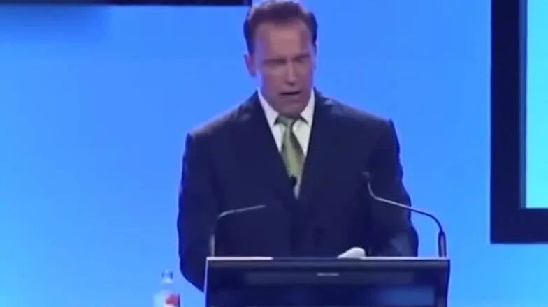 施瓦辛格7分钟超励志演讲：普通人想成功，请你记住这5个法则…