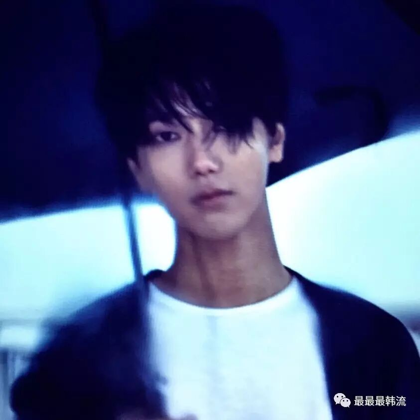 天生圆脸的他居然瘦成了锥子脸&hellip;SM真不打算分享下瘦脸秘籍吗?