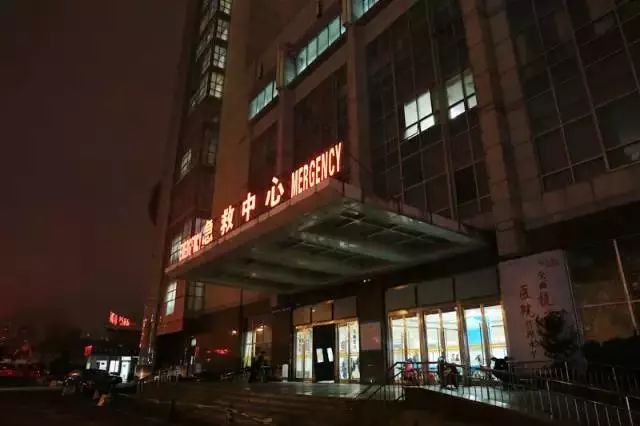 在临沂,你见过深夜凌晨的人民医院吗?我们拍下了这一幕