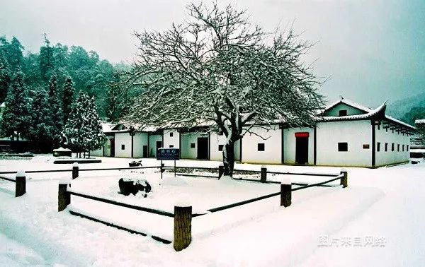 在革命圣地井冈山重温峥嵘岁月