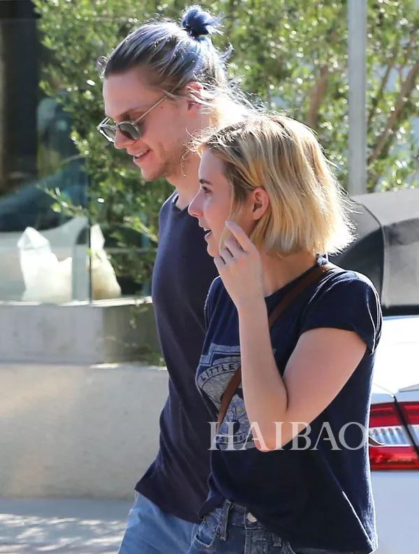 艾玛·罗伯茨 (emma roberts) 和男友伊万·彼得斯 (evan peters) 在
