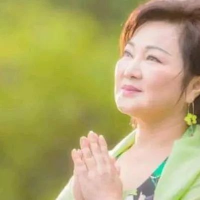 曾经的综艺一姐,女儿被绑匪撕票,50岁踏上求子之路