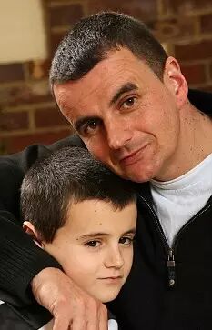 12岁英国男孩&quot;喜当爹&quot;，&quot;隔壁老王&quot;才14！(图)