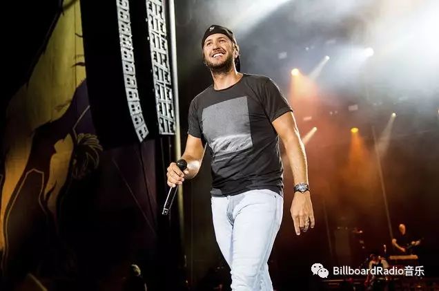 Luke Bryan 主持 Billboard Artist Pass 节目