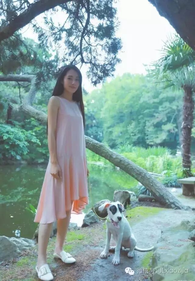 你发自拍朋友圈没人点赞?郭碧婷告诉你为什么!