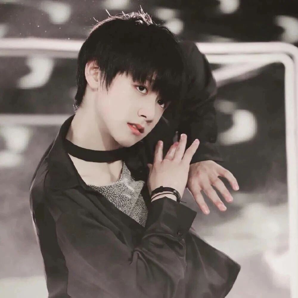 【粉丝求图】朱志鑫头像