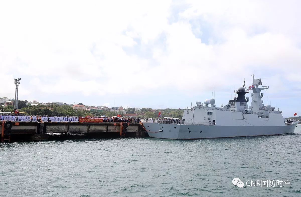 远洋归途丨中国海军远航访问编队抵达柬埔寨进行友好访问