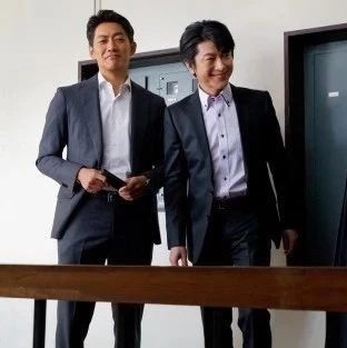 及川光博&反町隆史,“新旧相棒”华丽联手的动作场景先行公开