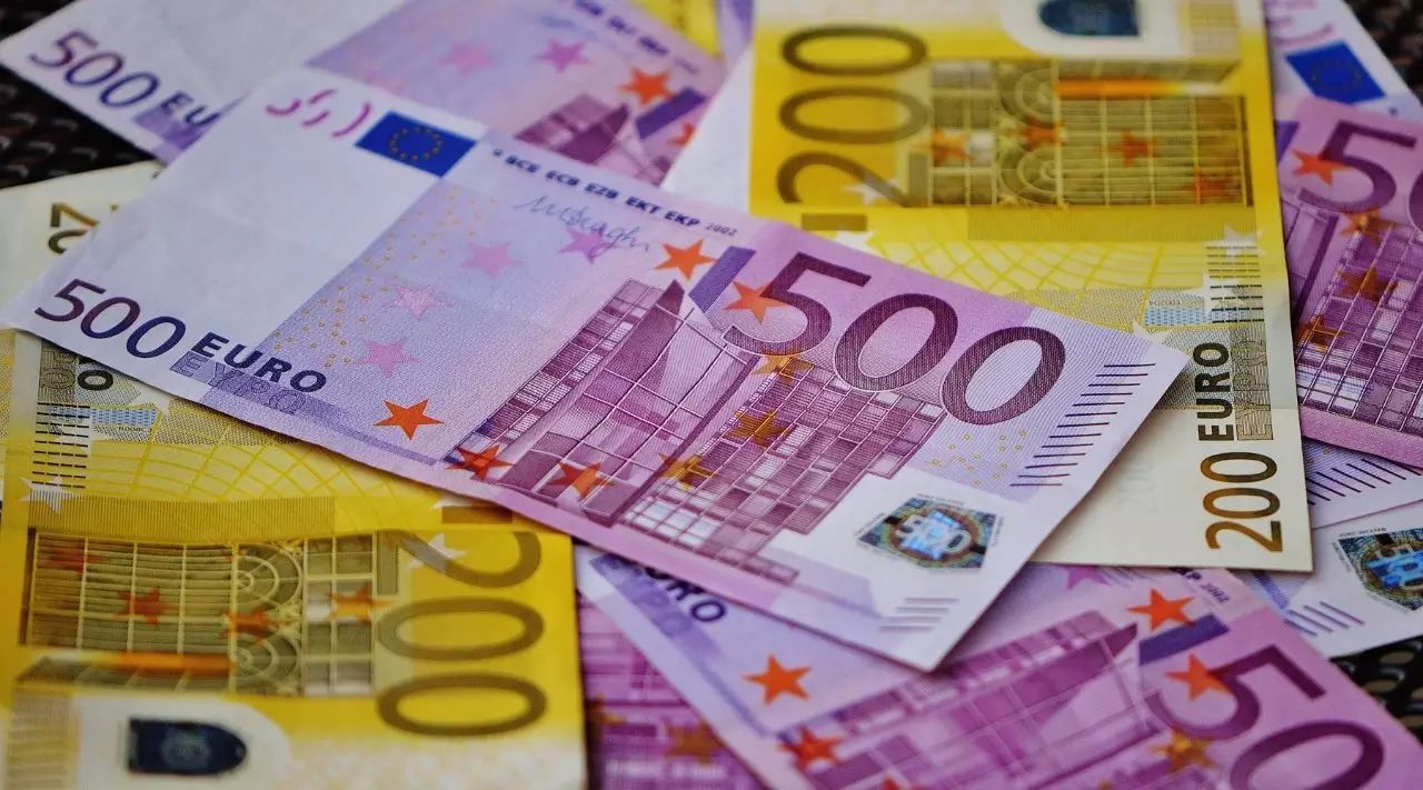 最穷组:最低工资低于500欧元(3650元)的国家组全部位于东欧
