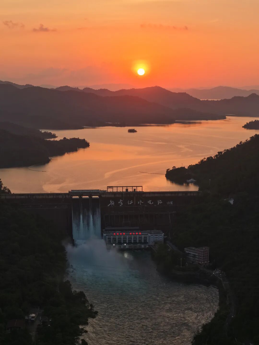 何以河源？——大湾区不可或缺的“水塔”和生态屏障_fororder_微信图片_20250909095432_22_523