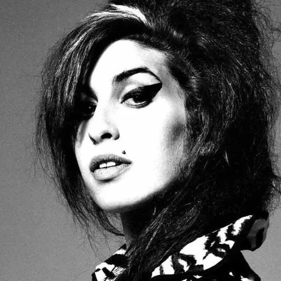 快讯丨Amy Winehouse 全息影像将于明年进行全球巡演