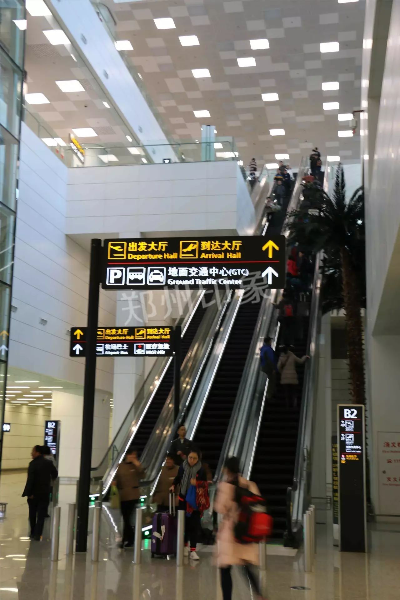 紫荆山 - 机场1小时!亲测郑州离天空最近的地铁,最多9