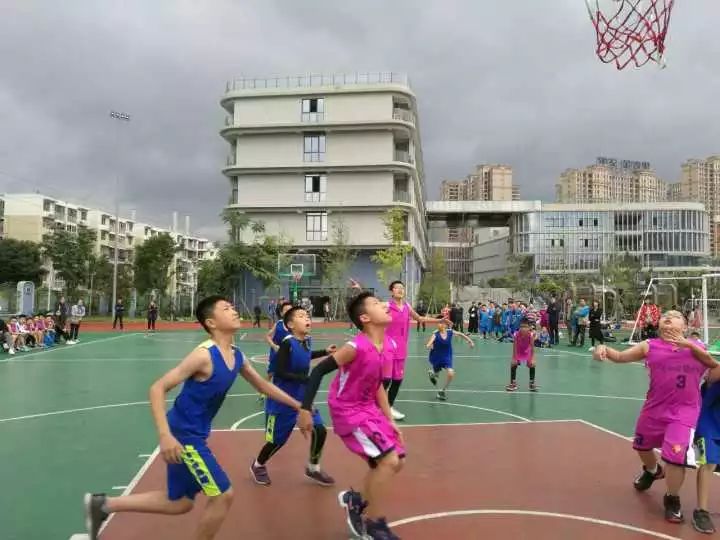 以大比分战胜高新锦晖小学,高新滨河小学,龙泉驿同安小学等传统强队