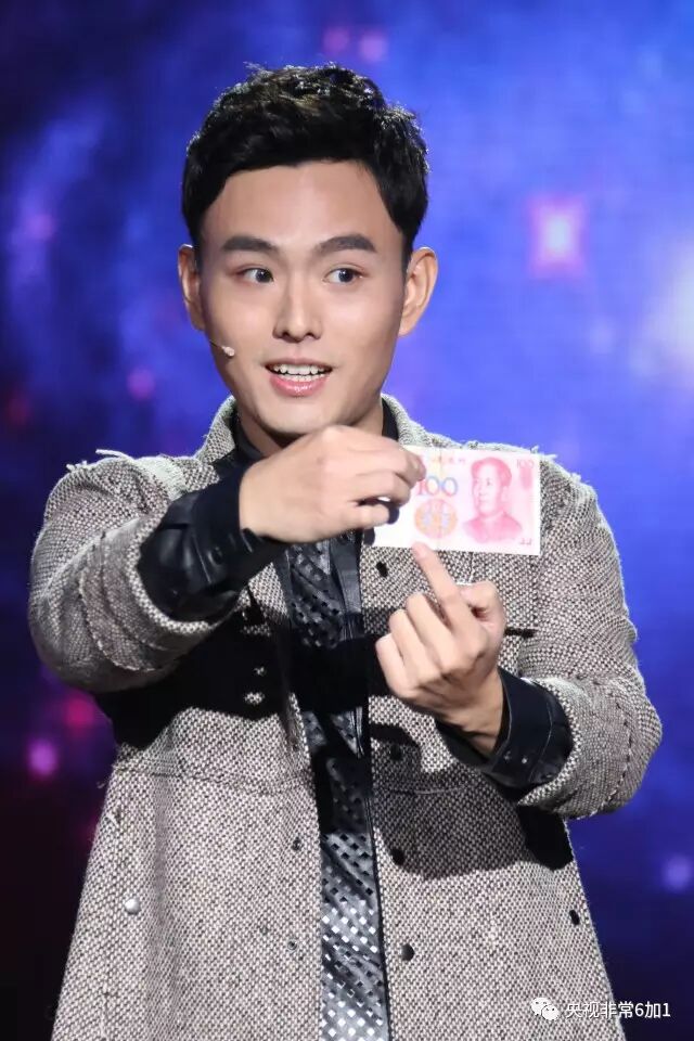 鲨鱼嘴_虎斑鸭嘴鲨鱼_汽车贴鲨鱼嘴