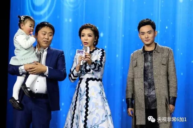 虎斑鸭嘴鲨鱼_汽车贴鲨鱼嘴_鲨鱼嘴