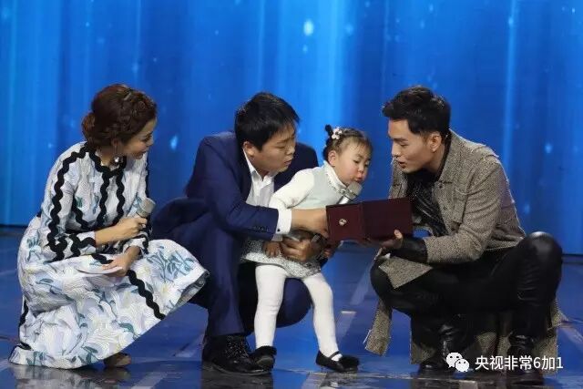 鲨鱼嘴_虎斑鸭嘴鲨鱼_汽车贴鲨鱼嘴