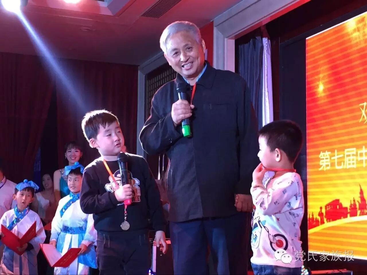 每个节目都演得好！老党家联欢晚会堪比春晚！