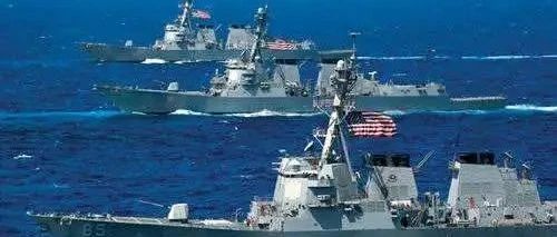 美国在南中国海两艘航空母舰上的军事演习炫耀武力 中国不怕恐吓和压力！