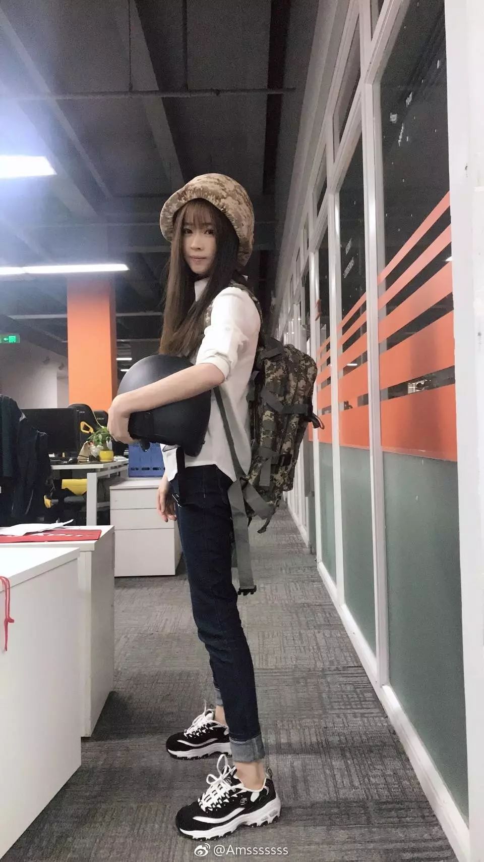 4.腿皇又发照片了!