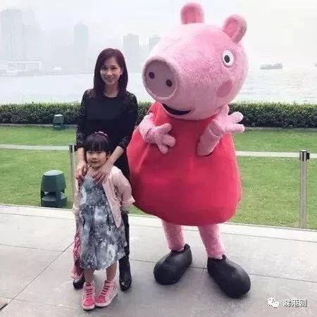 TVB回忆杀之美女配角,富豪老公欠债她不离不弃,42岁魅力依旧