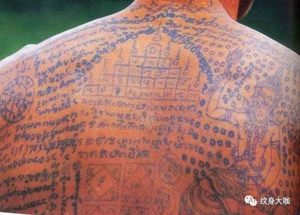 傣族纹身习俗的盛行与其信奉小乘佛教有关