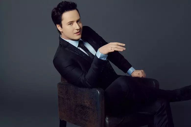 vitas|荔园地产携手海豚音王子维塔斯,金秋维你而来
