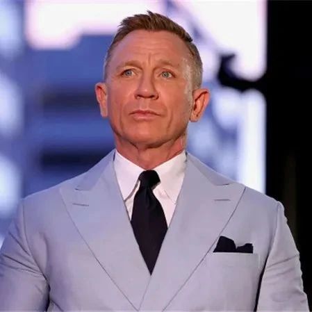 007丹尼尔·克雷格确诊新冠!其主演百老汇舞台剧演出取消!