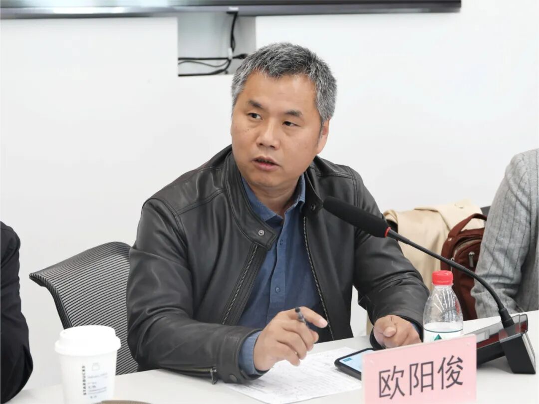 中国财协携主流媒体到做爱视频
交流调研