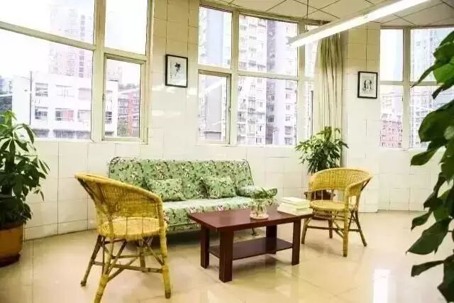 半小时挽救4条人命！原来当老师还得懂这些技能