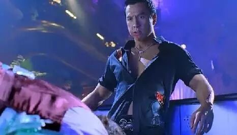 个个都是格斗巨星啊!甄子丹挨个单挑,吴京、邹兆龙、洪金宝!
